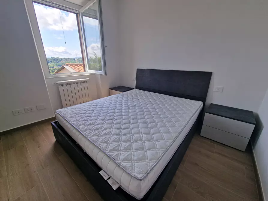 Immagine 7 di Trilocale in vendita  in Via sarzanello a Sarzana