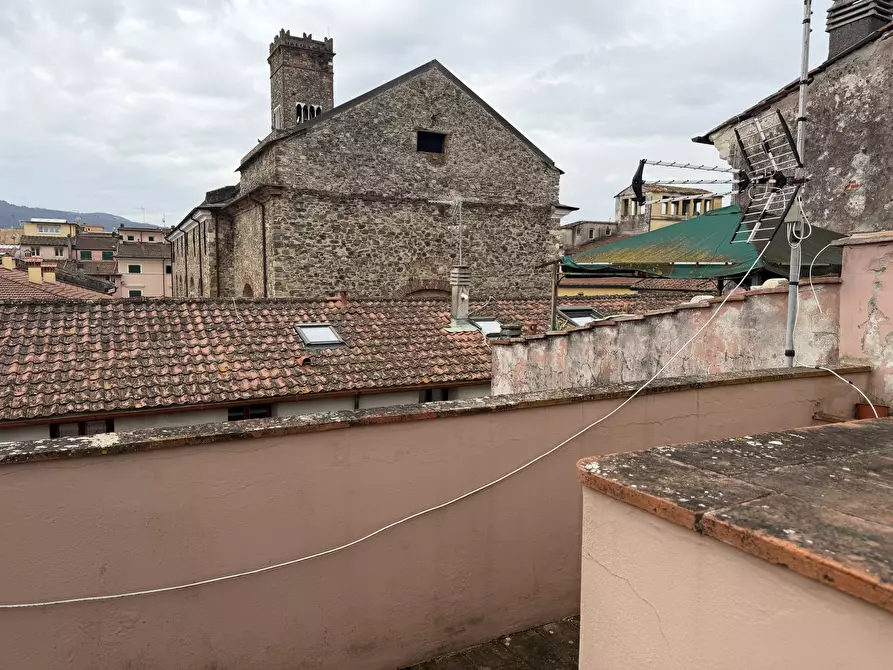 Immagine 41 di Appartamento in affitto  in Via Domenico Fiasella a Sarzana