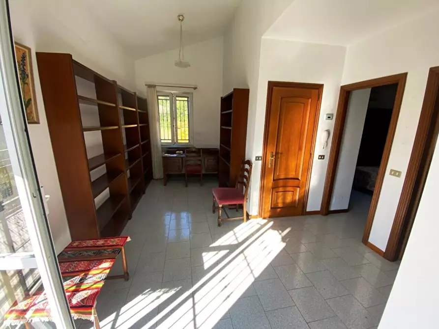 Immagine 30 di Casa indipendente in vendita  a Sarzana