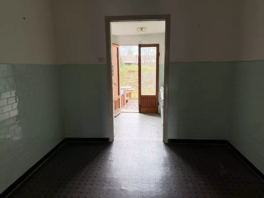 Immagine 28 di Casa bifamiliare in vendita  a Sarzana