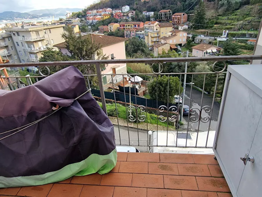 Immagine 21 di Bilocale in vendita  a La Spezia