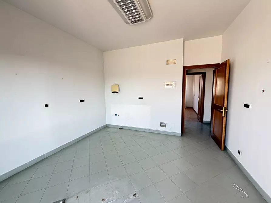 Immagine 4 di Pentalocale in vendita  in Via Salicello 76 a Castelnuovo Magra