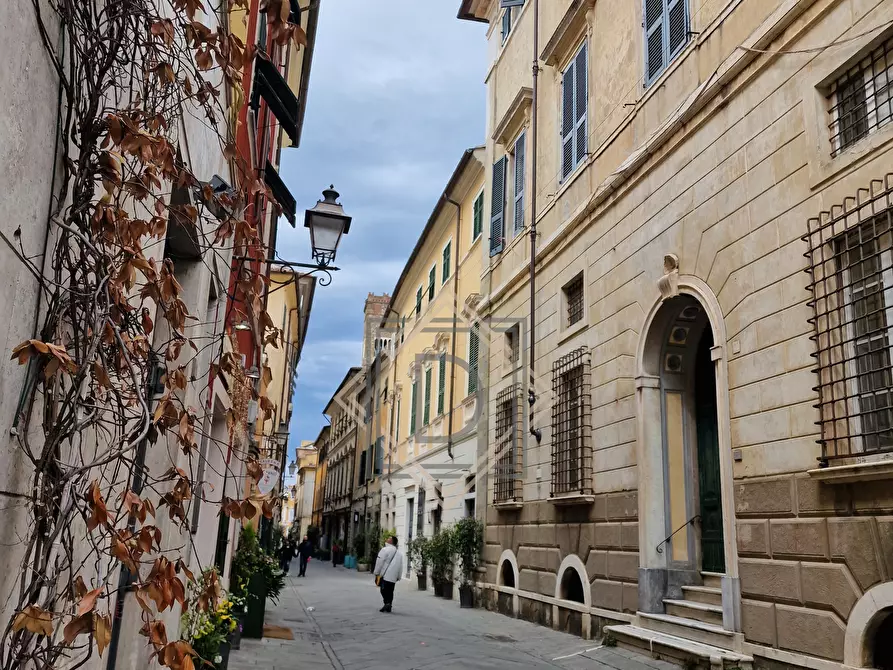 Immagine 25 di Quadrilocale in vendita  a Sarzana