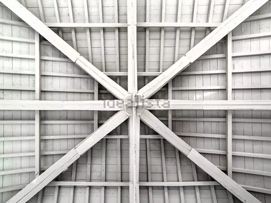 Immagine 4 di Loft/Open space in vendita  a Sarzana