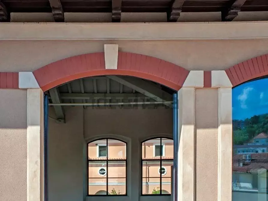 Immagine 5 di Loft/Open space in vendita  a Sarzana