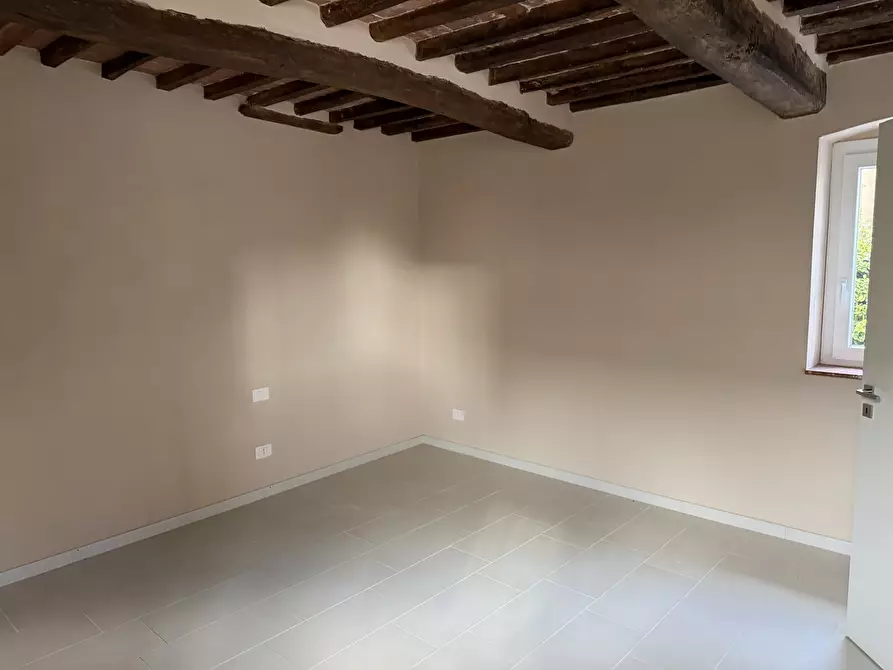 Immagine 9 di Quadrilocale in vendita  a Sarzana