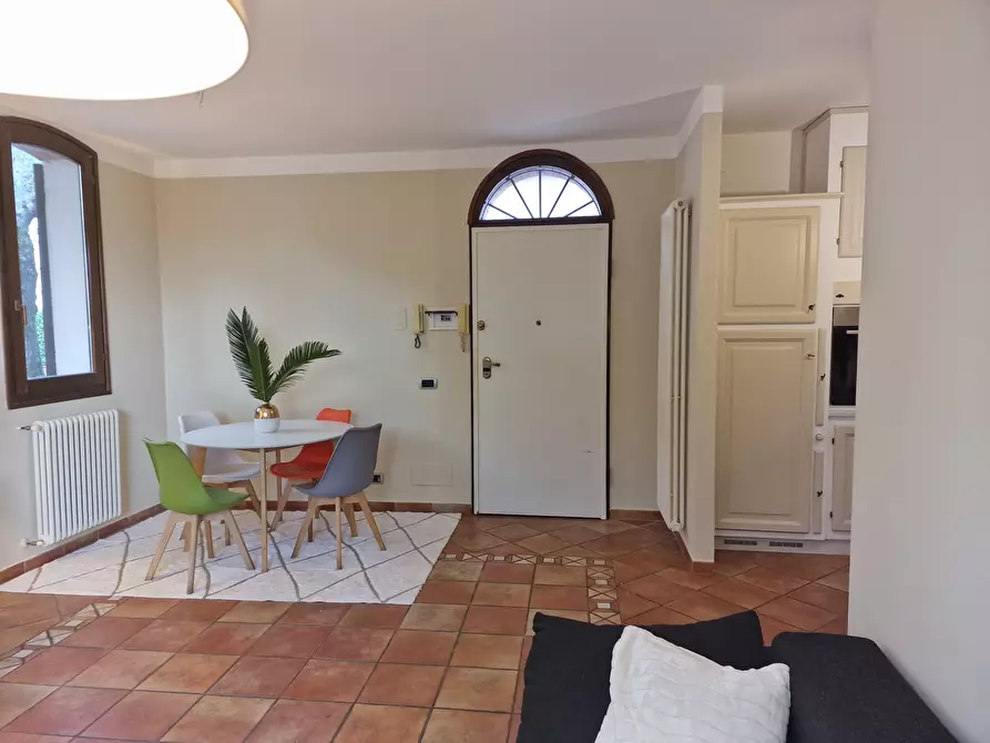 Immagine 3 di Trilocale in affitto  in SS432 75 a Ameglia