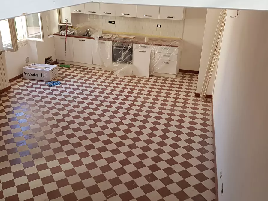 Immagine 2 di Quadrilocale in affitto  a Sarzana
