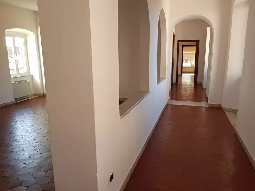 Immagine 1 di Quadrilocale in affitto  a Sarzana