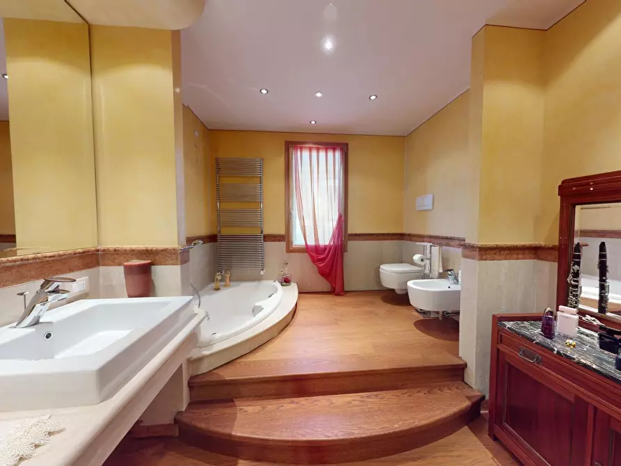 Immagine 26 di Villa in vendita  in Via Crocefisso 60G a Erbusco