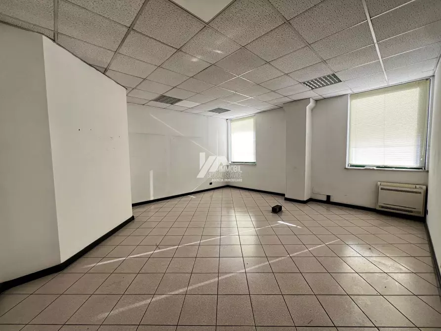 Immagine 8 di Ufficio in affitto  in Via Antonio Allegri 93 a Brescia