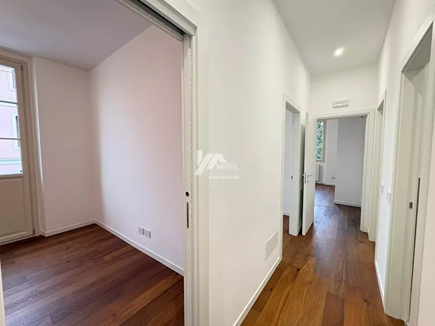Immagine 14 di Trilocale in vendita  in Via Toscana 55 a Brescia