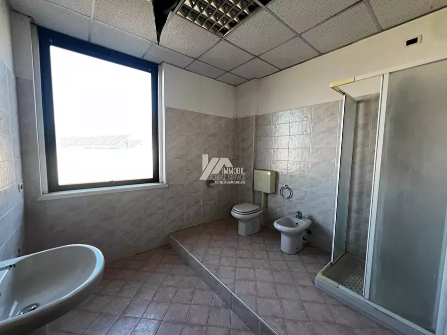 Immagine 24 di Ufficio in affitto  in Via Antonio Allegri 93 a Brescia