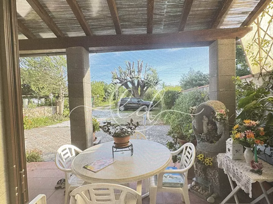 Immagine 15 di Porzione di casa in vendita  a Pietrasanta