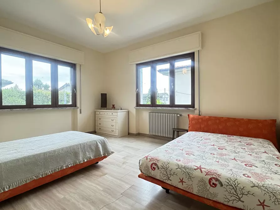 Immagine 37 di Quadrilocale in affitto  a Pietrasanta