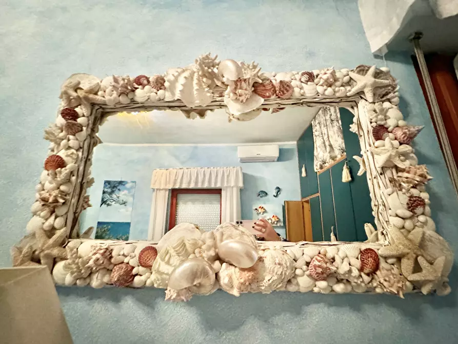 Immagine 28 di Quadrilocale in vendita  a Seravezza