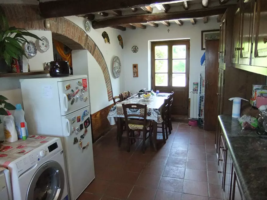 Immagine 31 di Porzione di casa in vendita  a Pietrasanta