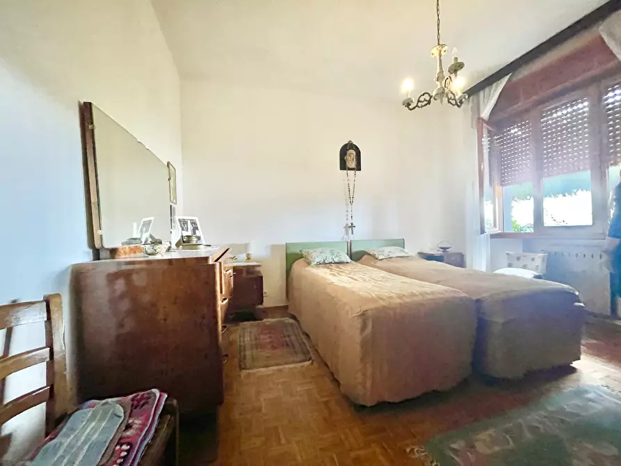 Immagine 33 di Casa indipendente in vendita  a Seravezza