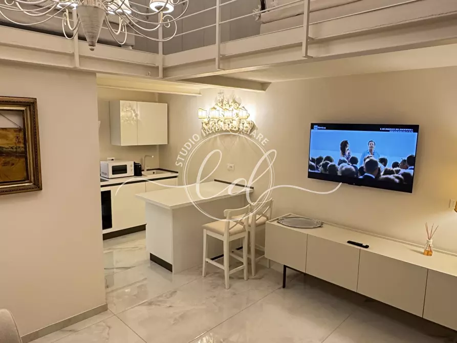 Immagine 38 di Loft/Open space in vendita  a Pietrasanta