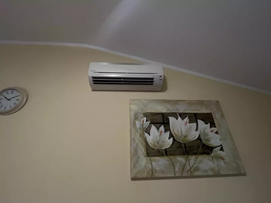 Immagine 4 di Quadrilocale in affitto  a Seravezza