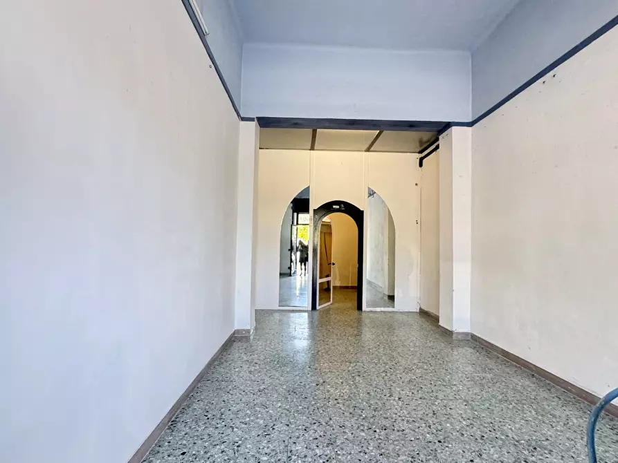 Immagine 1 di Capannone industriale in vendita  a Seravezza