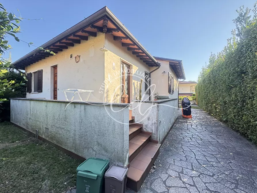 Immagine 3 di Porzione di casa in vendita  a Forte Dei Marmi