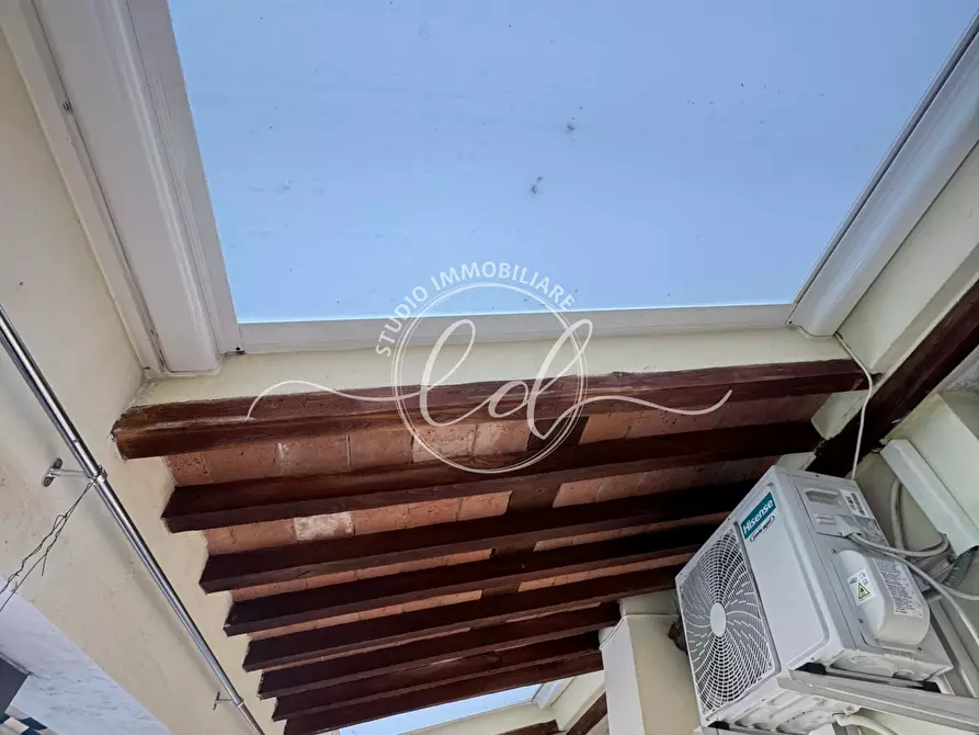 Immagine 18 di Quadrilocale in affitto  a Pietrasanta