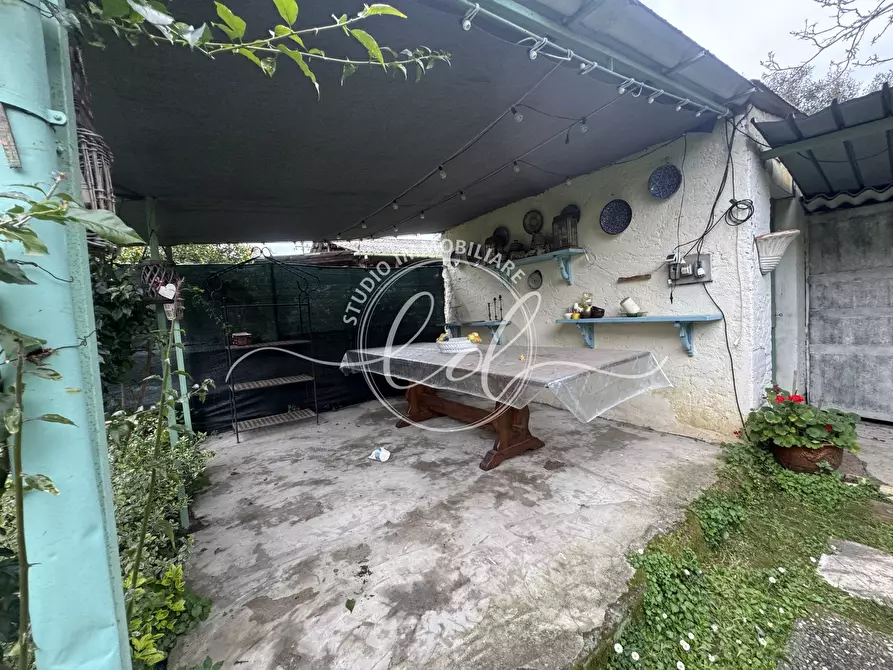 Immagine 84 di Terratetto in vendita  a Seravezza