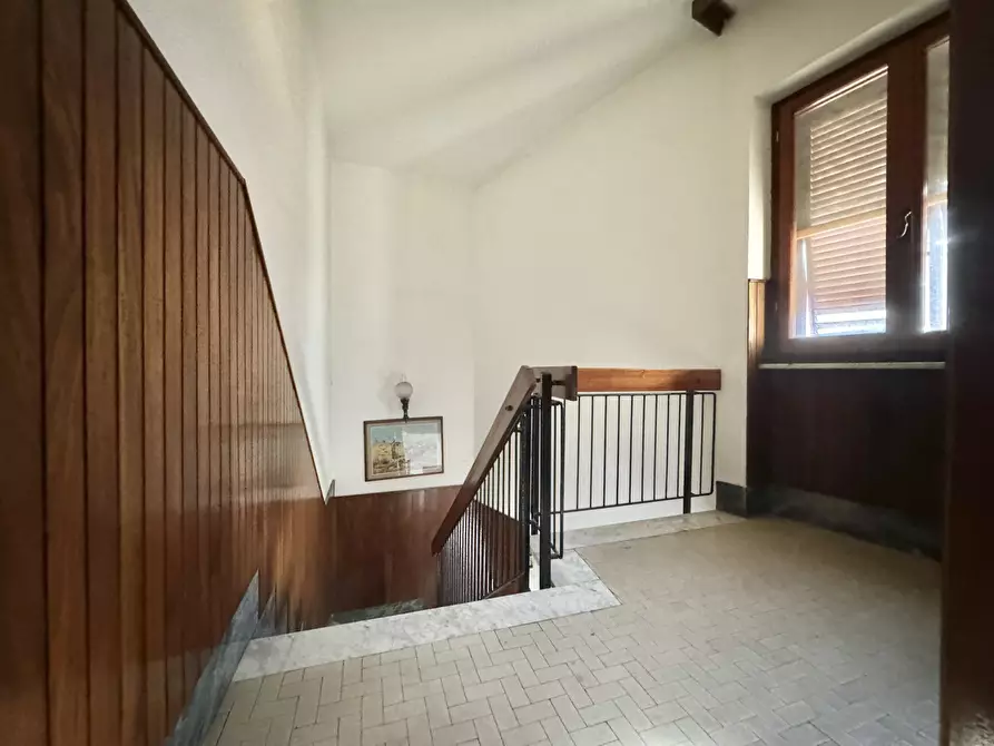 Immagine 9 di Porzione di casa in vendita  a Massa