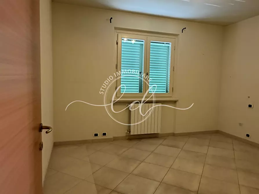 Immagine 47 di Quadrilocale in vendita  a Camaiore