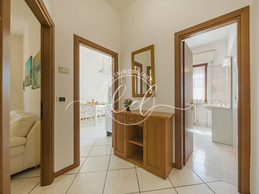 Immagine 7 di Quadrilocale in vendita  a Pietrasanta