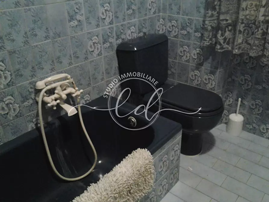 Immagine 22 di Pentalocale in affitto  a Camaiore