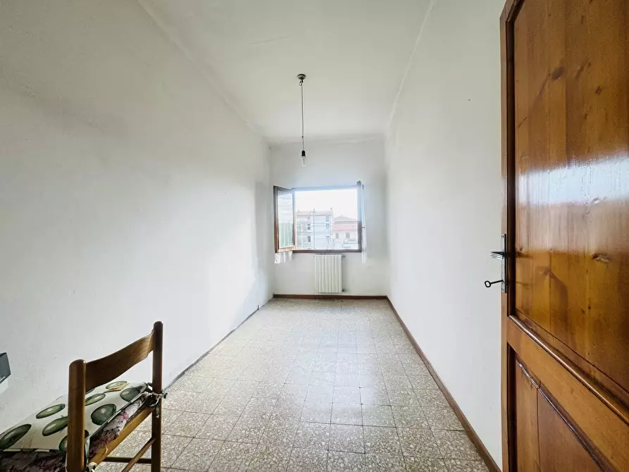 Immagine 35 di Porzione di casa in vendita  a Seravezza