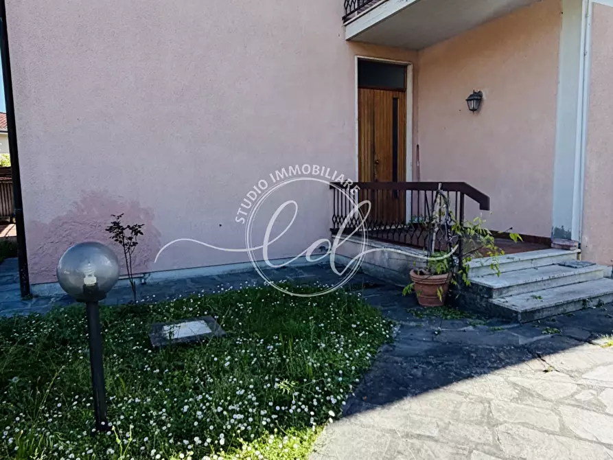 Immagine 30 di Casa indipendente in vendita  a Pietrasanta