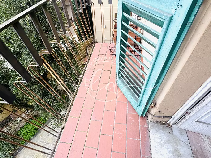 Immagine 67 di Pentalocale in vendita  a Lucca