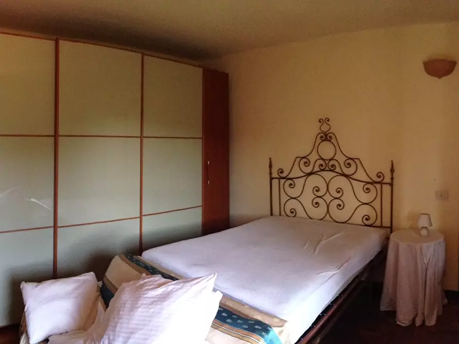 Immagine 12 di Porzione di casa in vendita  a Pietrasanta