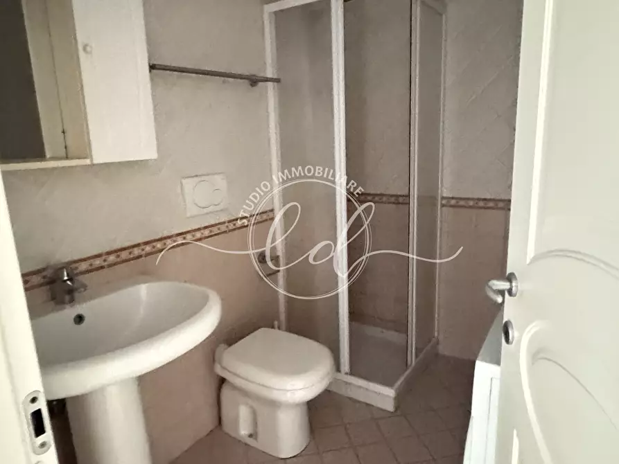 Immagine 13 di Bilocale in vendita  a Pietrasanta