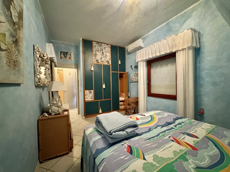 Immagine 41 di Quadrilocale in vendita  a Seravezza