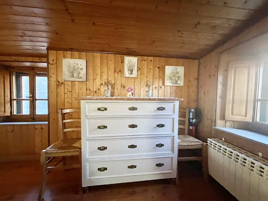 Immagine 39 di Porzione di casa in vendita  a Massarosa