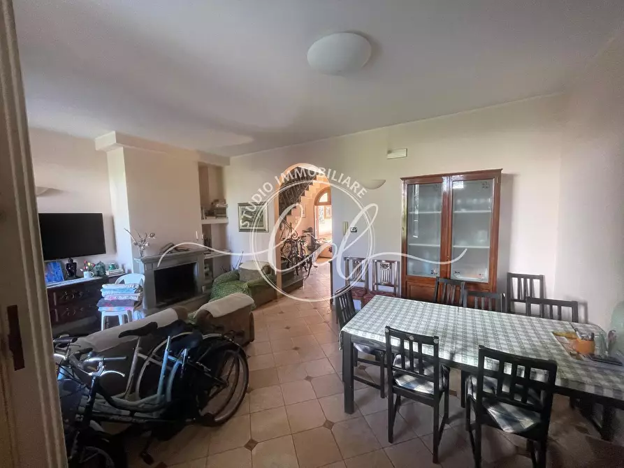 Immagine 7 di Porzione di casa in affitto  a Viareggio