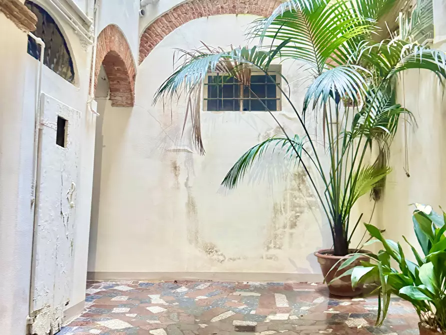 Immagine 39 di Appartamento in vendita  a Pietrasanta