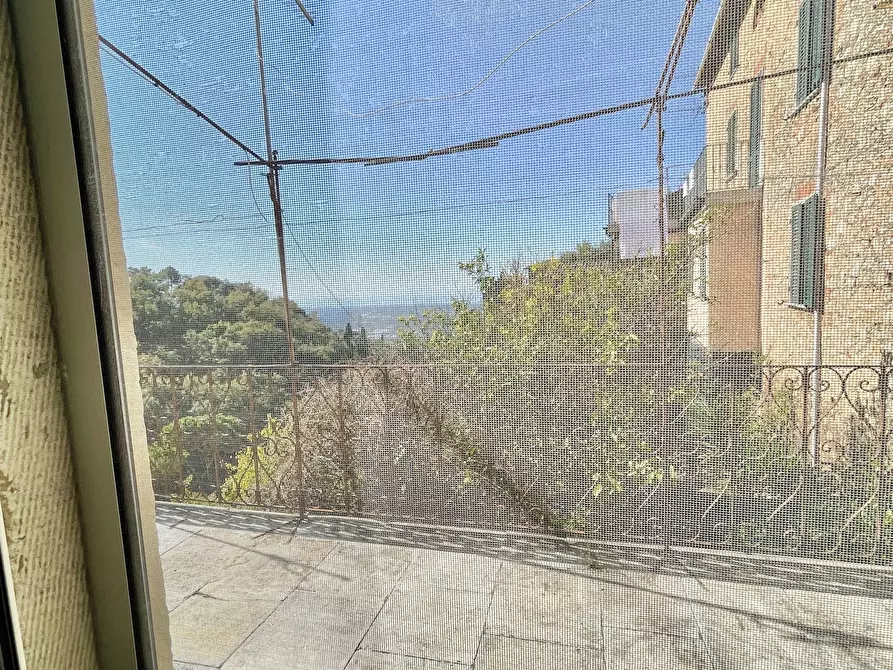 Immagine 35 di Porzione di casa in vendita  a Camaiore