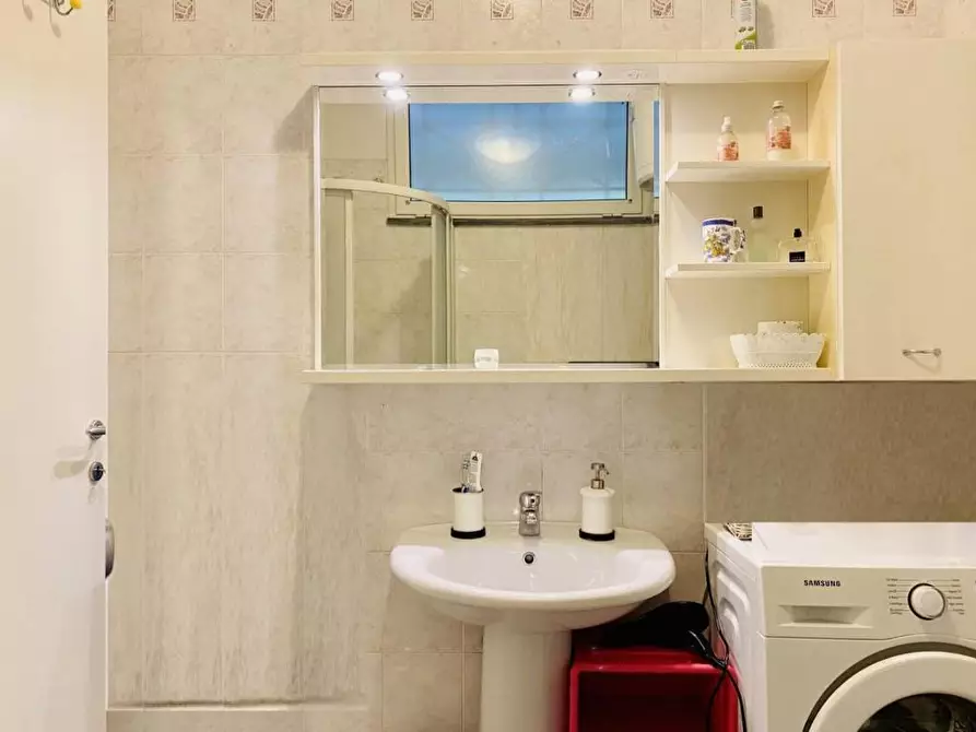 Immagine 31 di Quadrilocale in vendita  a Pietrasanta