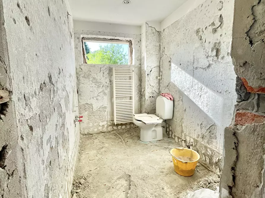 Immagine 4 di Appartamento in vendita  a Pietrasanta