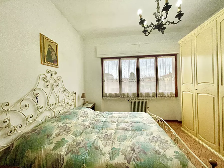 Immagine 12 di Casa indipendente in affitto  a Pietrasanta