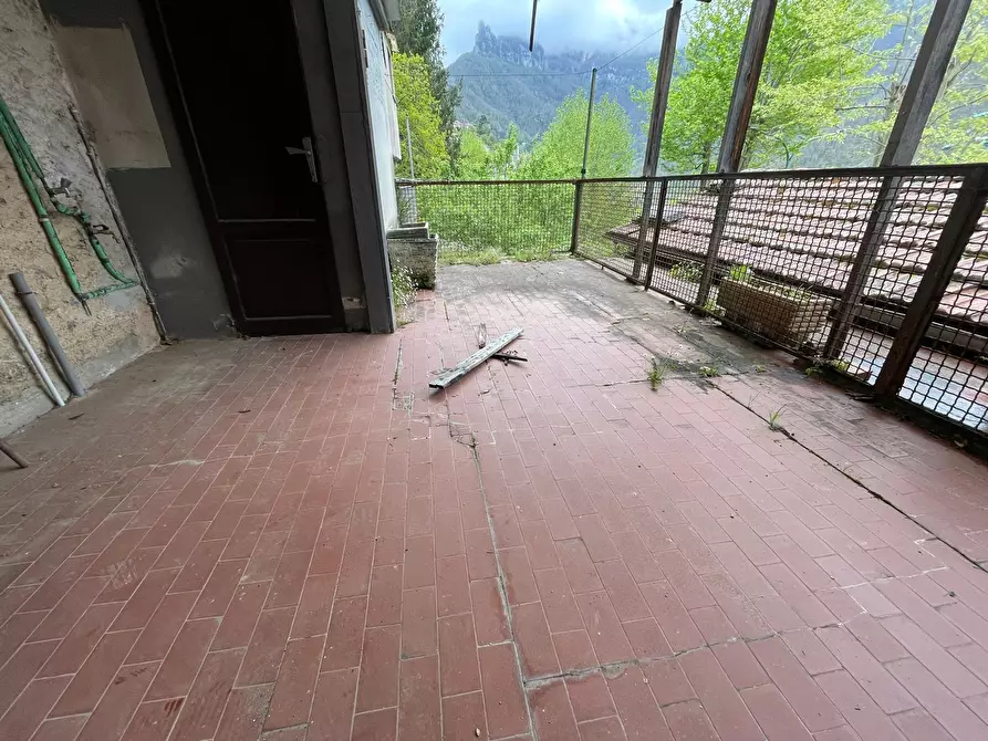 Immagine 45 di Porzione di casa in vendita  a Stazzema