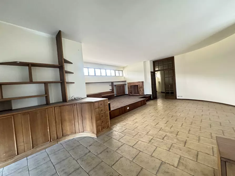 Immagine 42 di Porzione di casa in vendita  a Pietrasanta