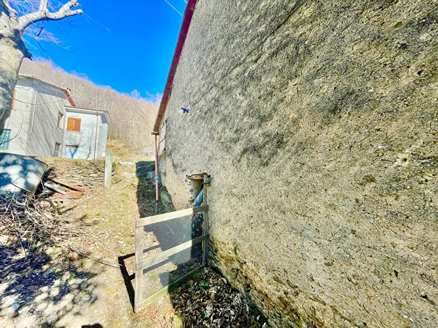 Immagine 70 di Casa bifamiliare in vendita  a Stazzema