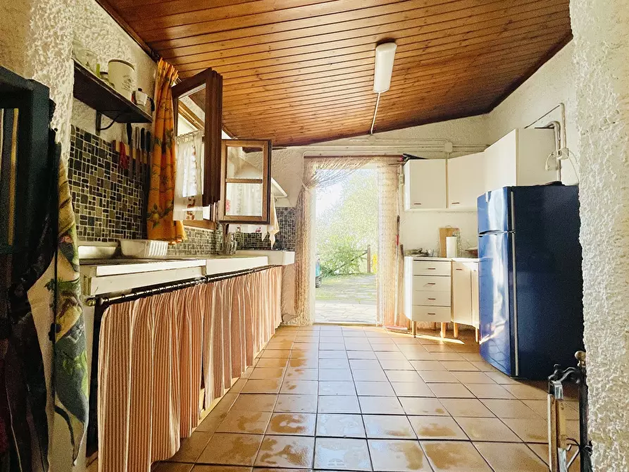 Immagine 24 di Baita in vendita  a Pietrasanta