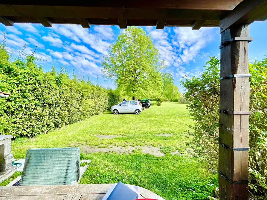 Immagine 65 di Rustico / casale in vendita  a Camaiore